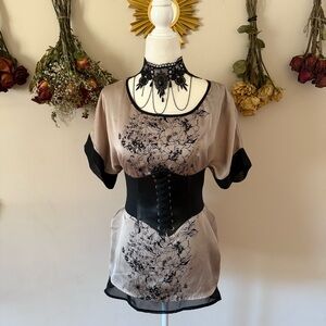 Dressbarn Whimsigoth/Fairycore Champagne and Black Floral Silky Top Size M